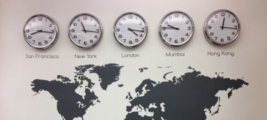 十一长假准备出国旅行 为什么必须要戴两地时腕表？