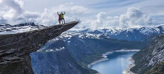 走一次挪威“巨人之舌” 体会当地人的徒步哲学