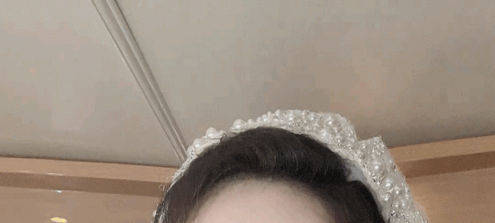 董璇民国婚纱造型自拍 妆发精致气质优雅复古迷人